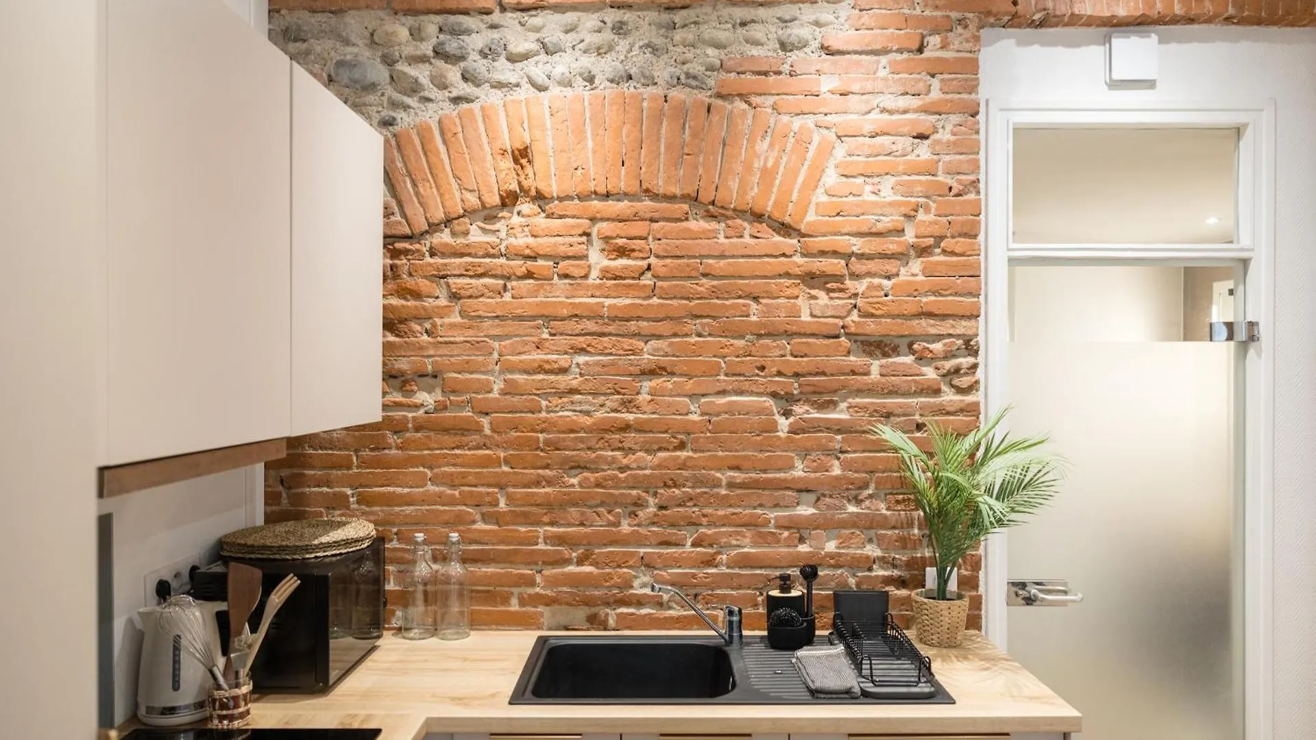 Le Lotus Blanc - Hypercentre A 10 Min Du Metro Apartment Toulouse